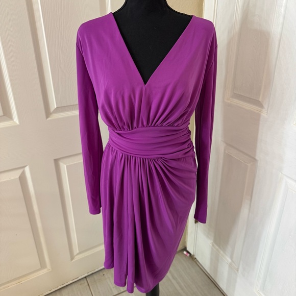 Express Draped V-Neck Strong Shoulder Mini Dress - Small - Picture 13 of 15